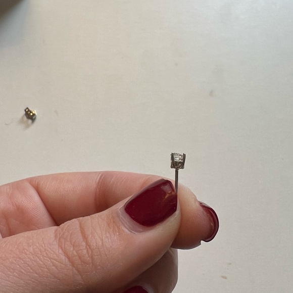 NWT Bloomingdale’s Natural Diamond Stud Earrings (.33 ctw) - sells for $1,250 - Picture 7 of 11